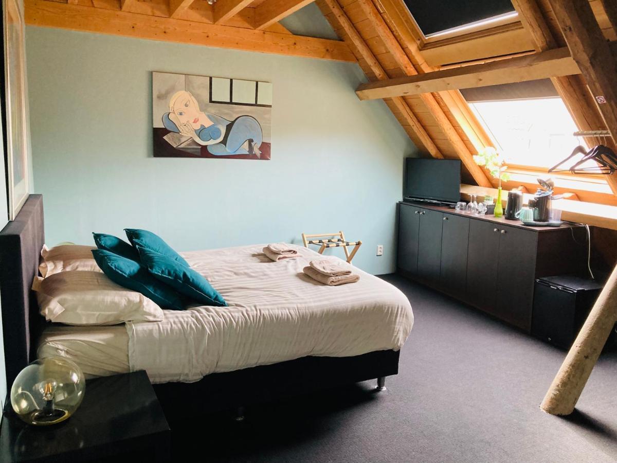 B&B With Or Without De Schuur Zierikzee Exterior photo